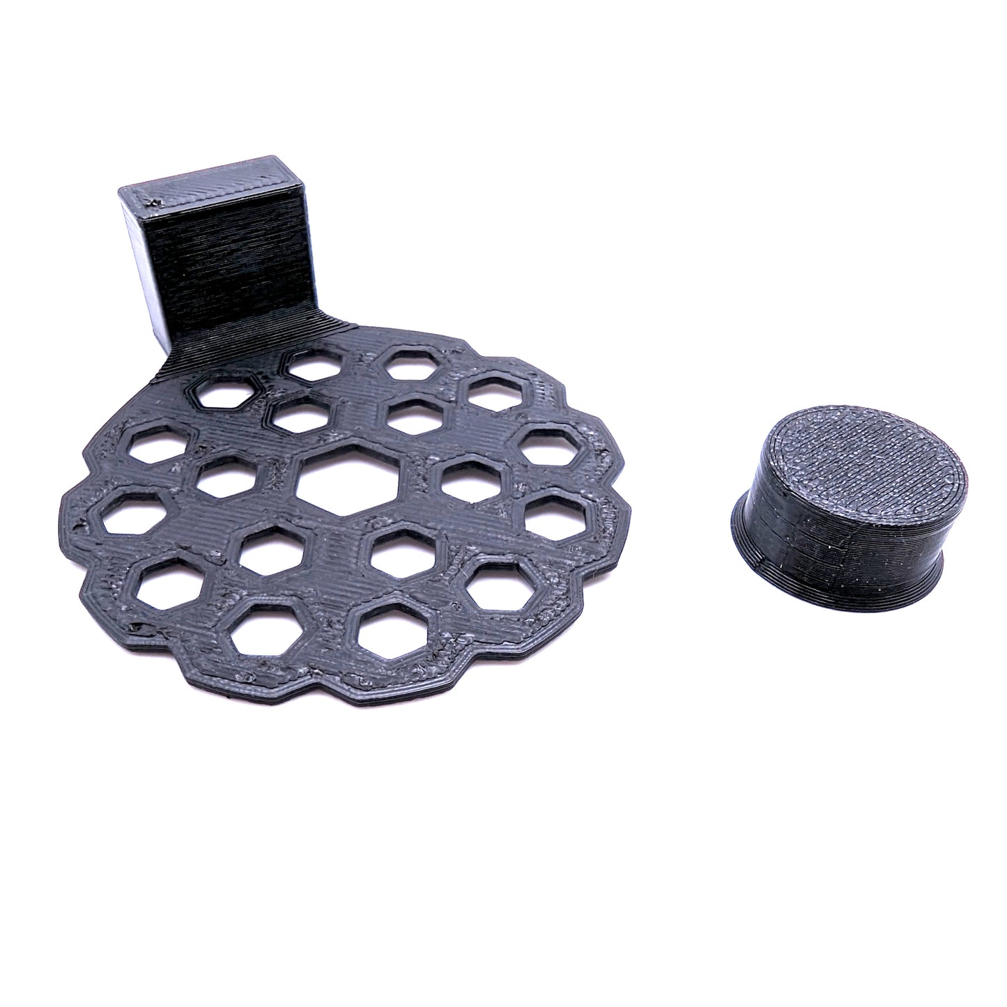 Round magnetic aquarium moss ledge for betta fish and shrimp aquariums